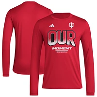 T-shirt à manches longues unisexe adidas Crimson Indiana Hoosiers 2024 On-Court Bench Our Moment