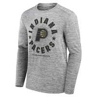 T-shirt à manches longues NBA Hoops for Troops pour hommes Fanatics Heather Grey Indiana Pacers