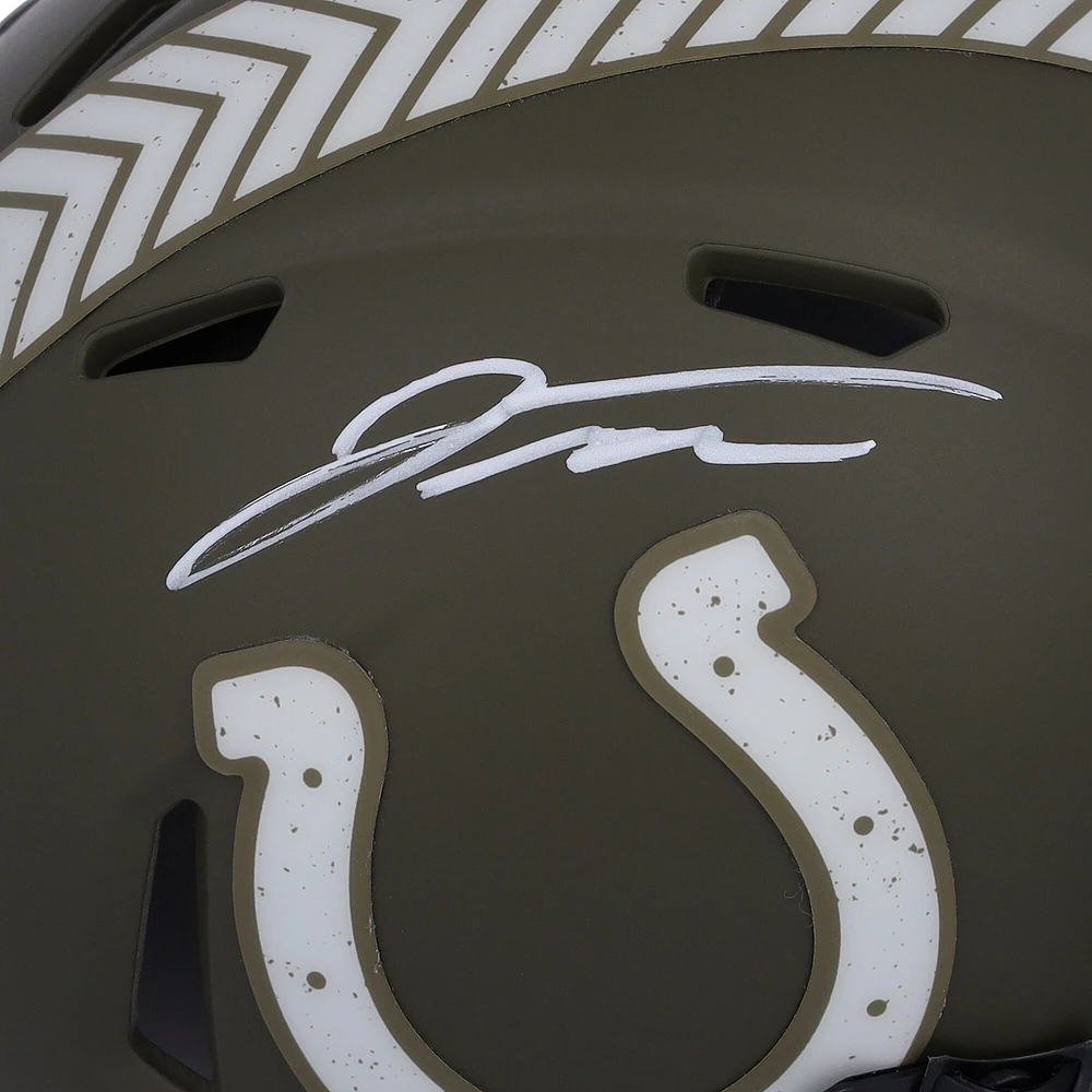 Casque mini-speed autographié 2023 Salute to Service des Indianapolis Colts de Jonathan Taylor