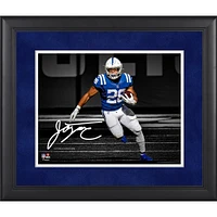 Photographie encadrée de Jonathan Taylor Indianapolis Colts 11" x 14 " - Signature fac-similé