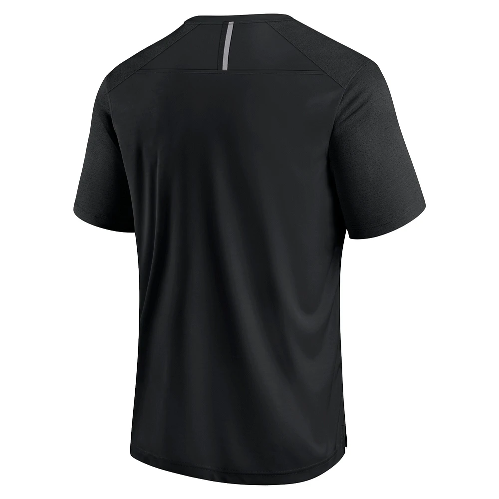 T-shirt noir fanatiques pour hommes Indianapolis Colts Defender Blackout