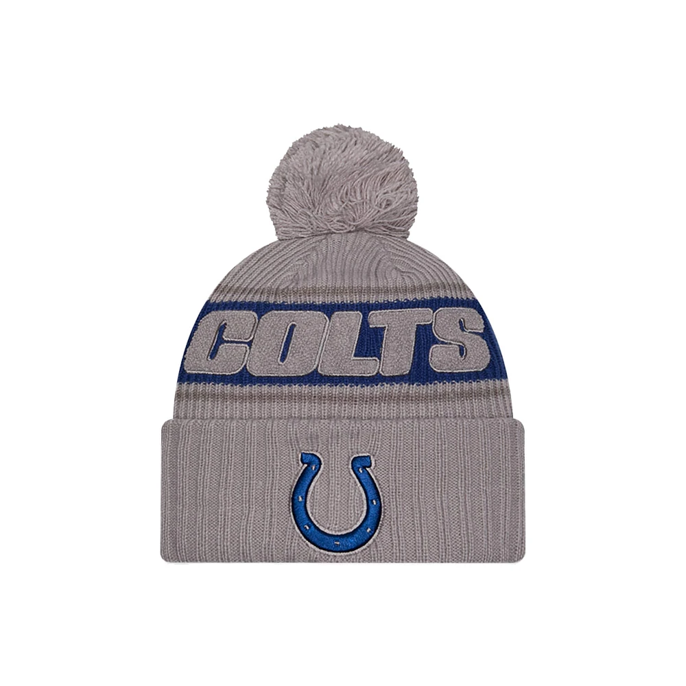 Bonnet en tricot à revers avec pompon Indianapolis Colts 2024 Sideline Sport New Era gris pour homme