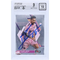 Carte autographiée 9/10 de Lionel Messi Inter Miami CF 2023 Topps Finest MLS #1 BAS authentifiée