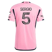 Maillot de joueur authentique rose Sergio Busquets Inter Miami CF 2024 2getherness adidas pour homme