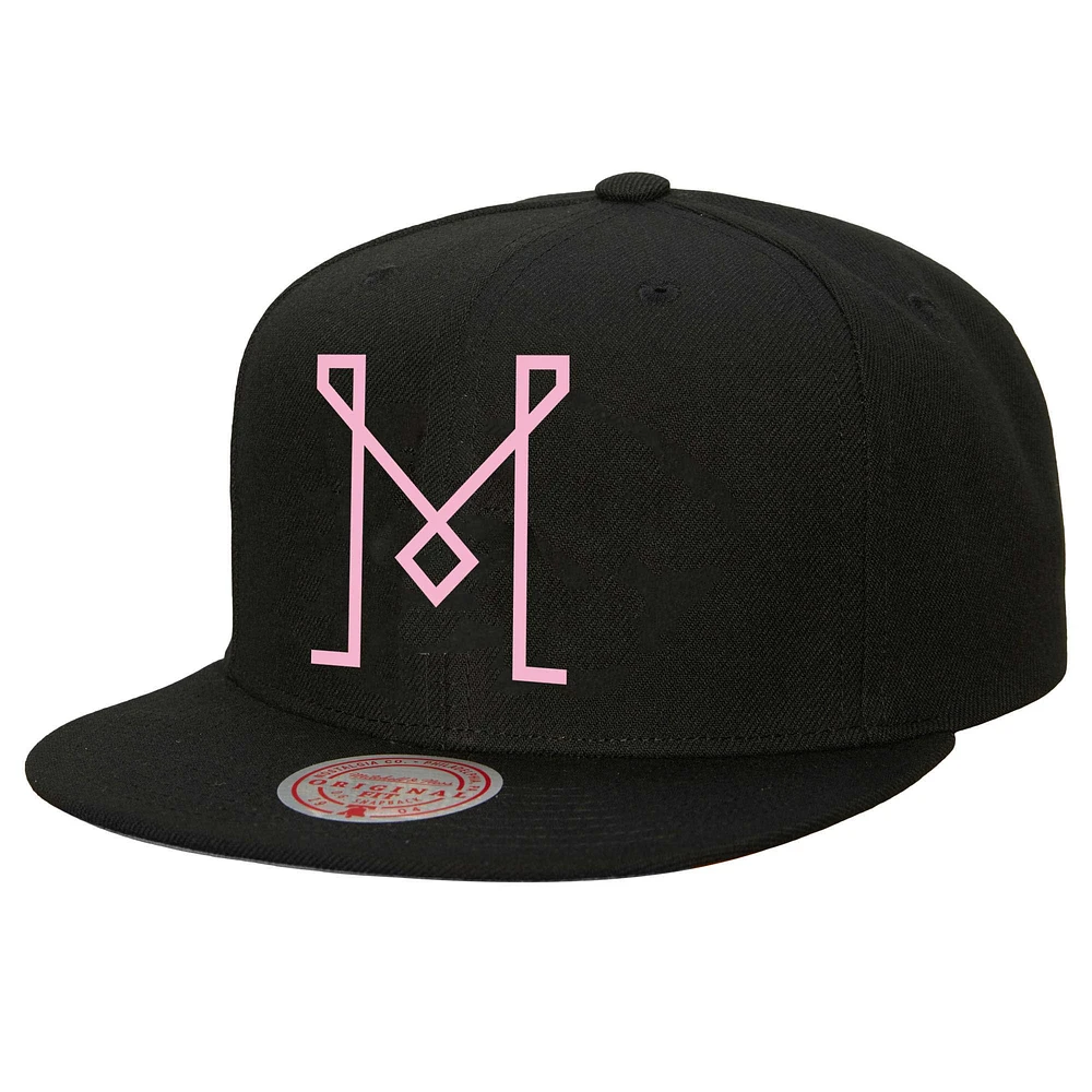 Casquette Snapback noire avec logo Mitchell & Ness Inter Miami CF pour hommes