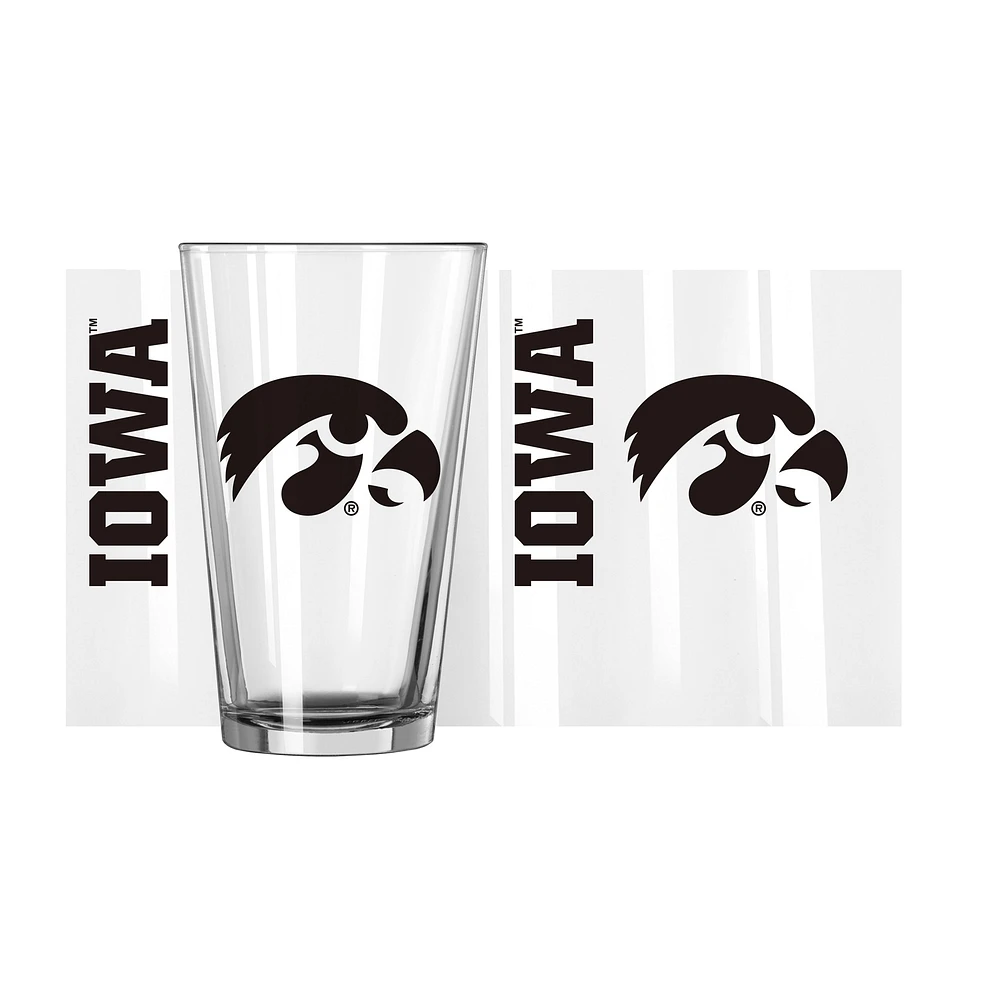 Iowa Hawkeyes 16oz. Team Wordmark Game Day Pint Glass