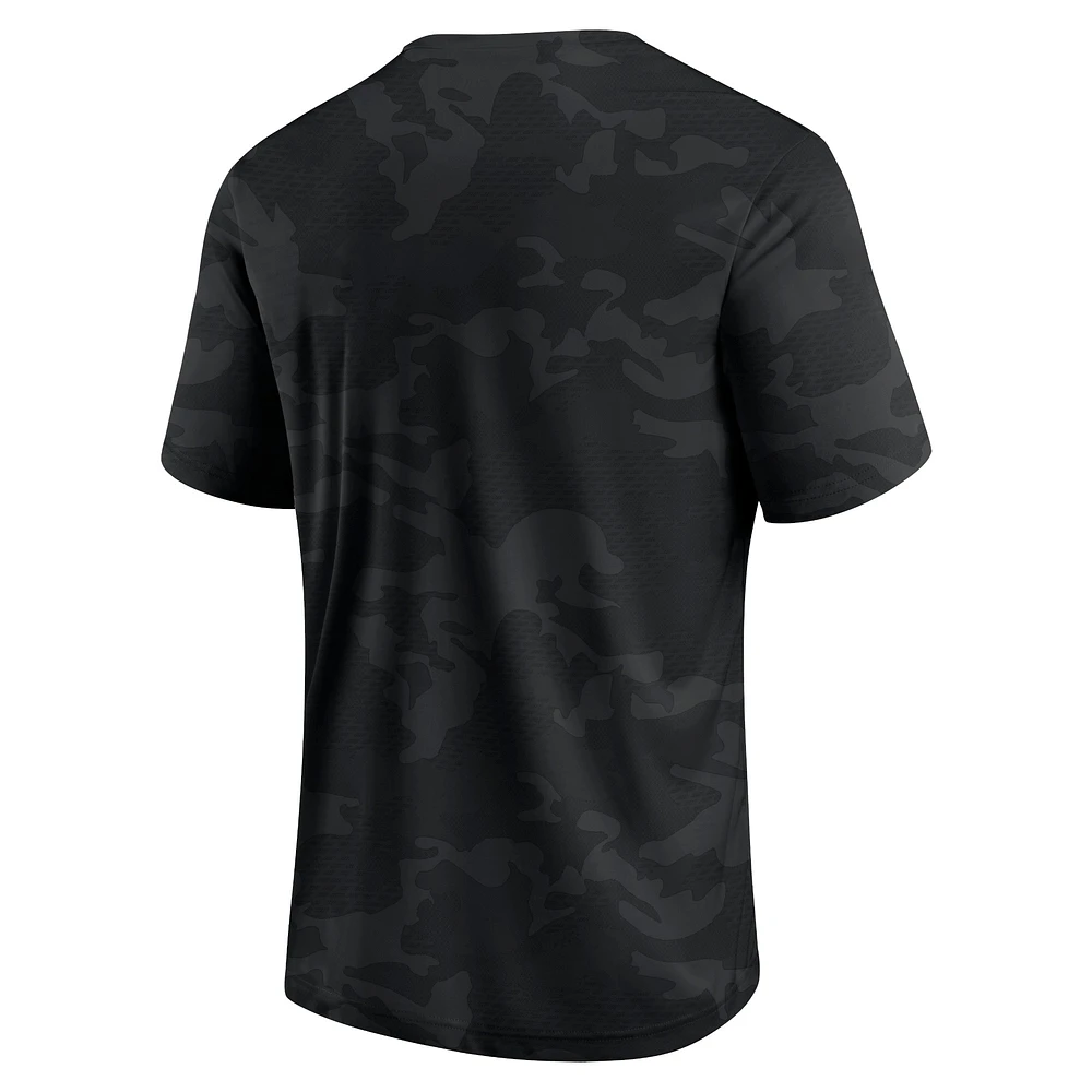 Men's Fanatics  Black Iowa Hawkeyes Camo Logo T-Shirt