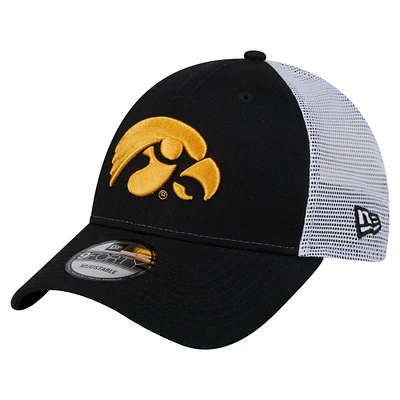 Men's New Era  Black Iowa Hawkeyes Trucker 9FORTY Adjustable Hat