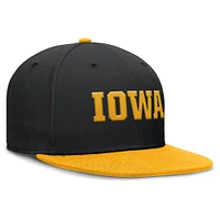 Men's Nike Black/Gold Iowa Hawkeyes Two-Tone Primetime Performance Fitted Hat