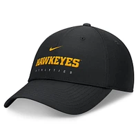 Casquette réglable Nike noire Iowa Hawkeyes 2024/25 On-Field Club Performance pour homme