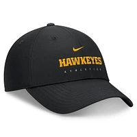 Casquette réglable Nike noire Iowa Hawkeyes 2024/25 On-Field Club Performance pour homme