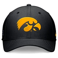 Casquette Nike noire Iowa Hawkeyes 2024 On-Field Swoosh Flex pour homme