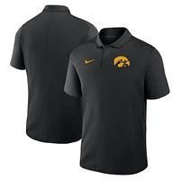 Polo Nike noir Iowa Hawkeyes Primetime Victory pour homme avec logo principal