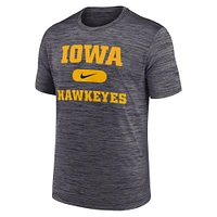 T-shirt de performance Nike Iowa Hawkeyes Velocity Mascot pour homme, noir