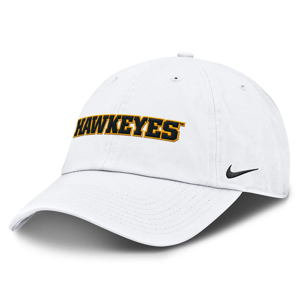 Casquette ajustable Nike Iowa Hawkeyes Core Club Mascot Wordmark pour homme, blanche