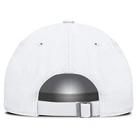 Casquette ajustable Nike Iowa Hawkeyes Core Club Mascot Wordmark pour homme, blanche