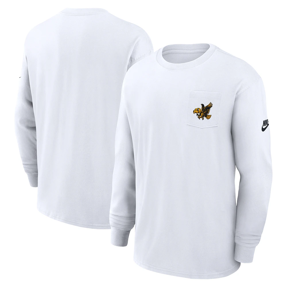 T-shirt à manches longues avec poche Nike Iowa Hawkeyes Legacy Max90 blanc pour homme