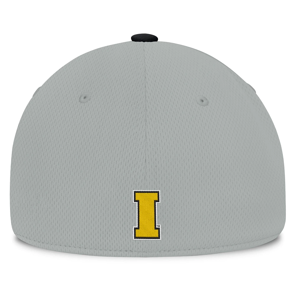 Men's Top of the World  Gray/Black Iowa Hawkeyes Mick Flex Hat