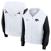 Sweat à capuche court Nike Iowa Hawkeyes blanc pour femme, zippé et imprimé color-block Beyond Capability