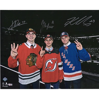 Jack Hughes Kaapo Kakko et Kirby Dach dédicacés 16" x 20" Photographie Top-3 du repêchage 2019 de la LNH