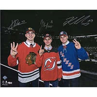 Jack Hughes Kaapo Kakko et Kirby Dach dédicacés 16" x 20" Photographie Top-3 du repêchage 2019 de la LNH