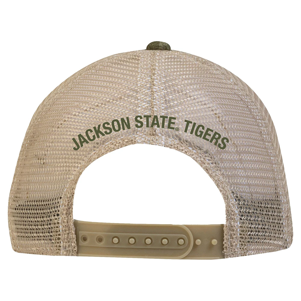 Casquette ajustable camouflage Under Armour Jackson State Tigers Sideline Blitzing Trucker Performance pour hommes