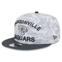 Casquette Snapback Jacksonville Jaguars 2024 Salute To Service 9FIFTY New Era blanche/graphite pour homme