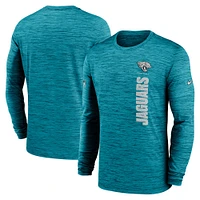 T-shirt Nike Teal Jacksonville Jaguars 2024 Sideline Velocity Performance à manches longues pour homme