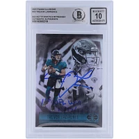 Carte de recrue authentifiée 2021 Panini Illusions #59 Beckett Fanatics Witnessed 2021 Autographiée par Trevor Lawrence Jacksonville Jaguars avec l'inscription "1ST NFL Win 10/17/21"
