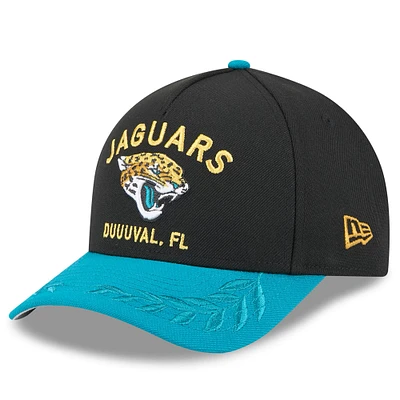 Casquette ajustable New Era 9FORTY A-Frame M-Crown noire/bleu sarcelle pour jeunes des Jaguars de Jacksonville, draft NFL 2025