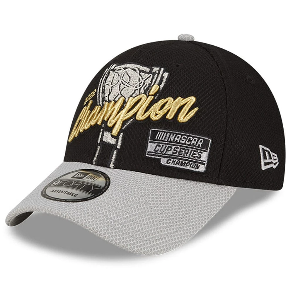 Casquette ajustable 9FORTY Joey Logano 2022 NASCAR Cup Series Champion Victory Lane New Era pour homme, noir/gris