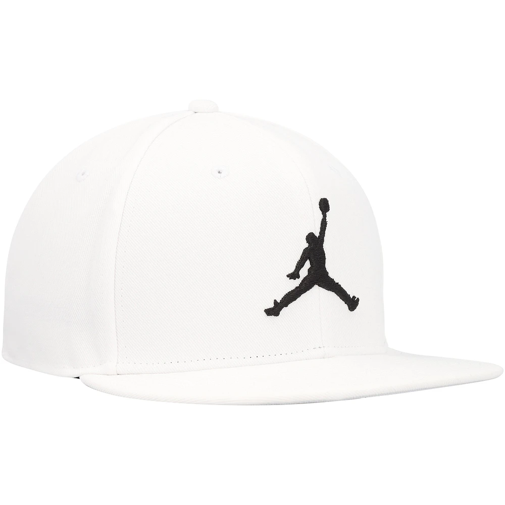 Men's Jordan Brand White Pro Jumpman Snapback Hat