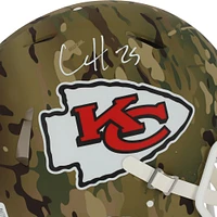 Casque authentique Riddell Camo Alternate Speed ​​autographié par Clyde Edwards-Helaire des Kansas City Chiefs