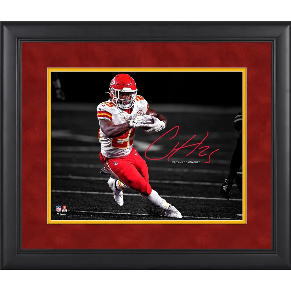 Lids Clyde Edwards-Helaire Kansas City Chiefs Fanatics Authentic Framed 11'  x 14' Spotlight Photograph - Facsimile Signature