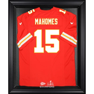 Vitrine de présentation du logo du maillot des champions du Super Bowl LVIII des Kansas City Chiefs