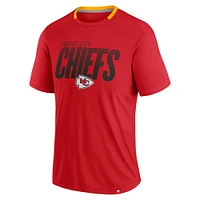 Men's Fanatics Red Kansas City Chiefs Defender Fade Slant T-Shirt