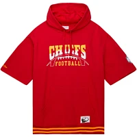 Sweat à capuche rouge manches courtes d'avant-match des Chiefs de Kansas City Mitchell & Ness pour hommes