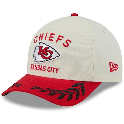 Casquette ajustable New Era 9FORTY A-Frame M-Crown crème/rouge pour homme des Kansas City Chiefs