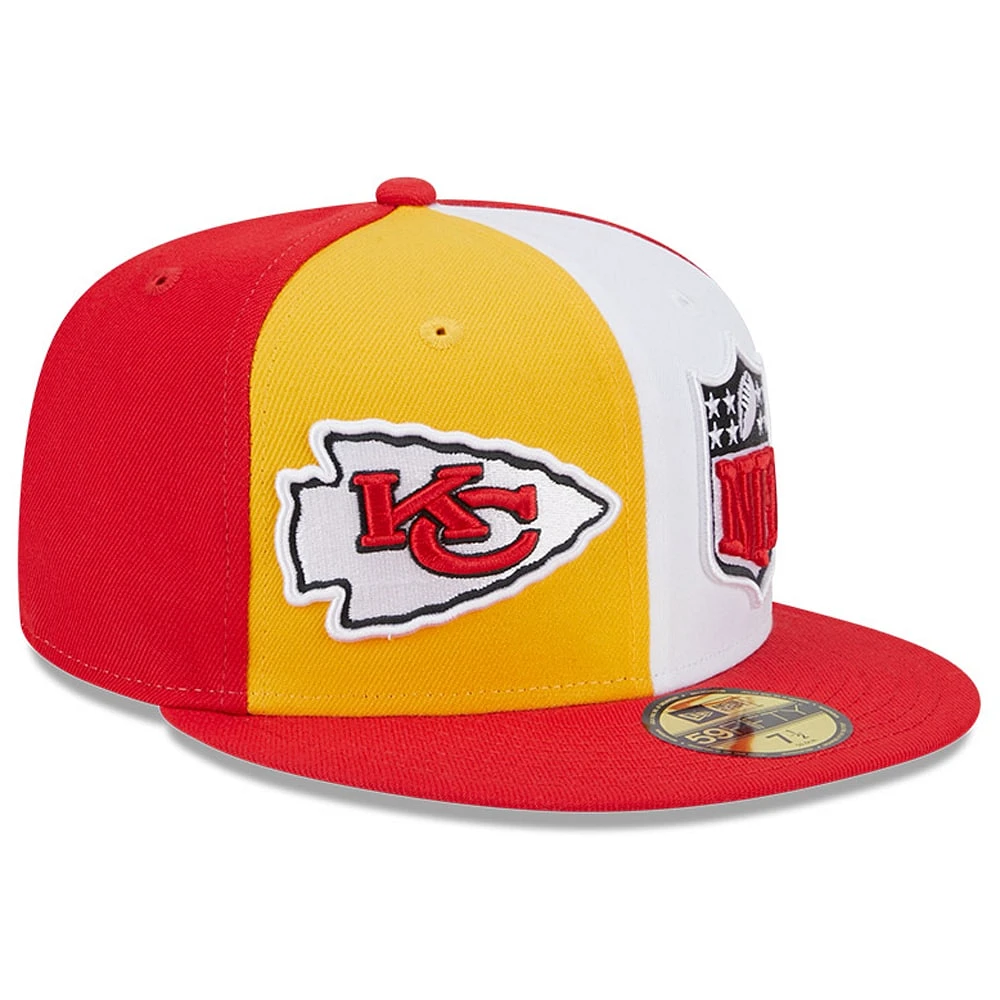 Casquette ajustée 59FIFTY pour homme Kansas City Chiefs 2023 Sideline New Era or/rouge