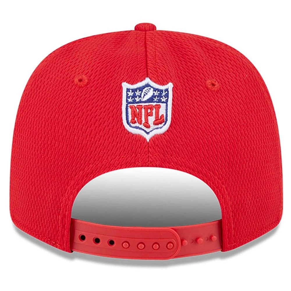 Casquette extensible à bouton-pression New Era pour hommes des Kansas City Chiefs 2024 Sideline 9SEVENTY rouge