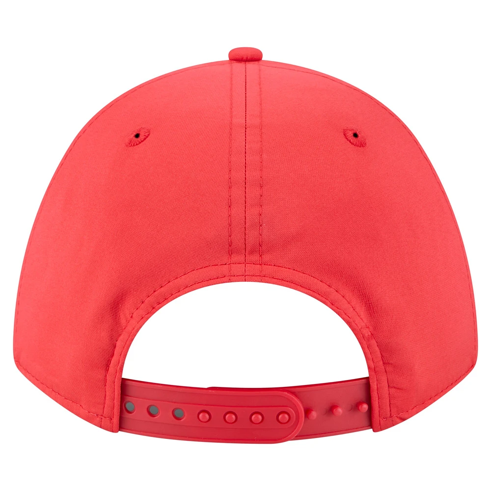 Casquette ajustable New Era blanche/rouge pour homme, modèle Adventure Gradient 9FORTY M-Crown A-Frame des Kansas City Chiefs