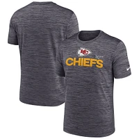 T-shirt Nike noir Kansas City Chiefs Blitz Velocity Modern Performance pour homme