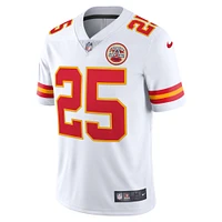 Maillot Nike Clyde Edwards-Helaire pour homme, blanc, Kansas City Chiefs Vapor Limited