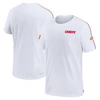 T-shirt Nike blanc Kansas City Chiefs 2024 Sideline Coach UV Performance pour homme