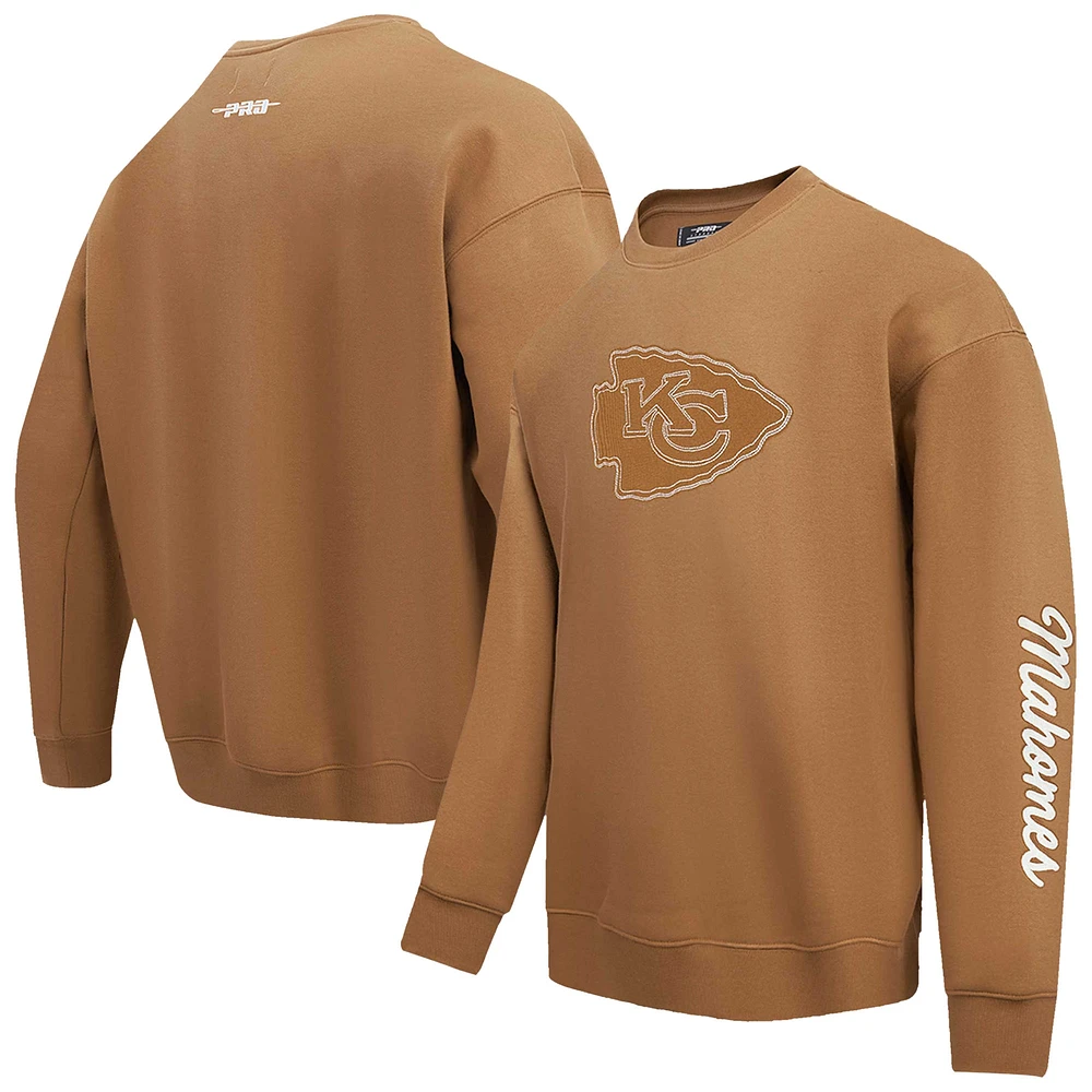 Sweat-shirt ras du cou Pro Standard Patrick Mahomes Brown pour homme des Kansas City Chiefs