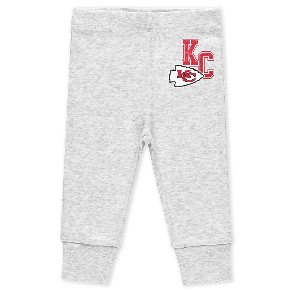 Vêtements pour nouveau-nés et nourrissons par Erin Andrews Ensemble trois pièces de body pantalon Turn Me Around des Kansas City Chiefs