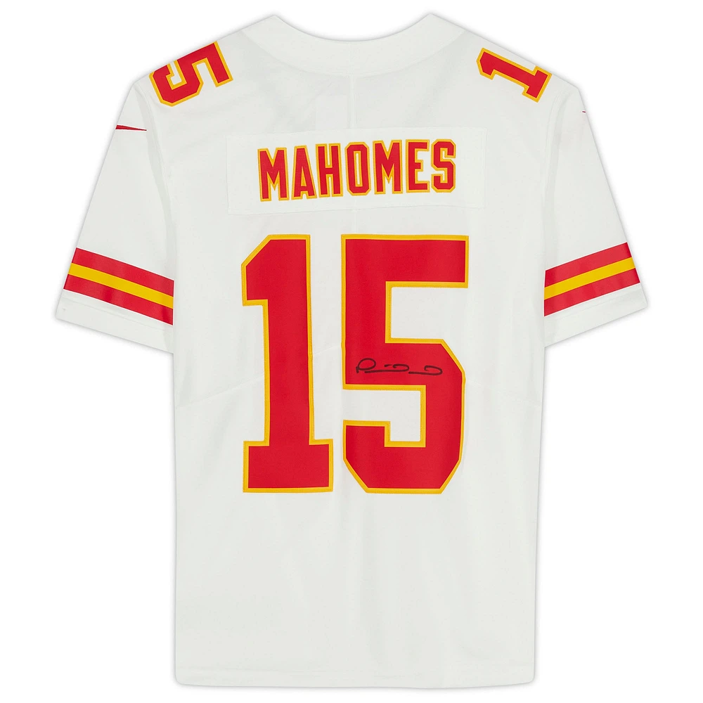 Maillot Nike blanc dédicacé par Patrick Mahomes des Kansas City Chiefs