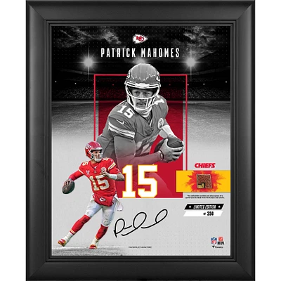 Collage encadré de 11" x 14" de Patrick Mahomes, Kansas City Chiefs, avec une photo de football utilisée lors du match - Édition limitée à 250 exemplaires