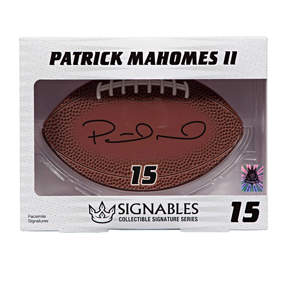 Kansas City Chiefs Patrick Mahomes Signature Cue Ball