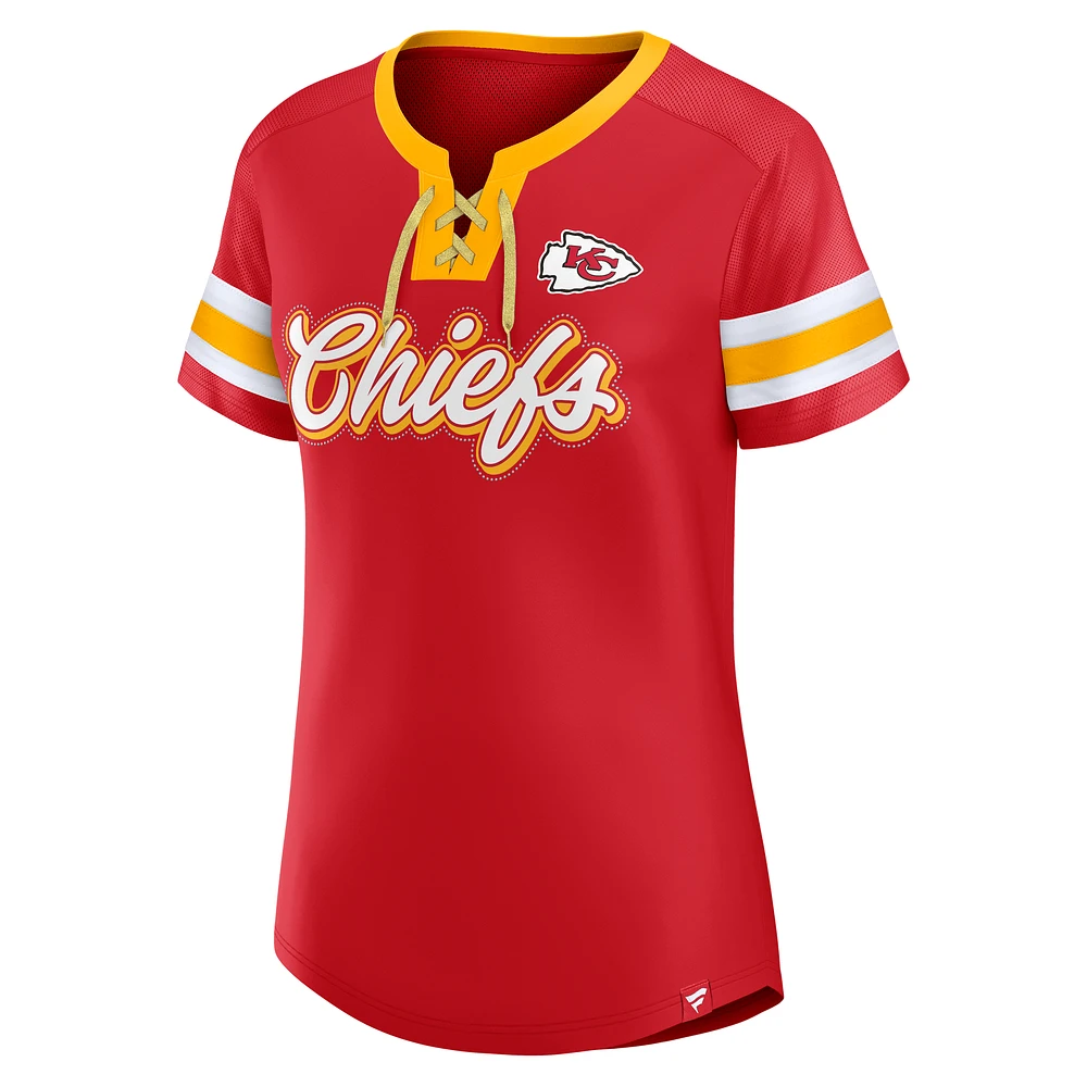 T-shirt à lacets emblématique Athena True Catch pour femme avec strass rouge des Kansas City Chiefs Fanatics